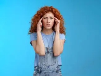 anxious attachment style therapy woman