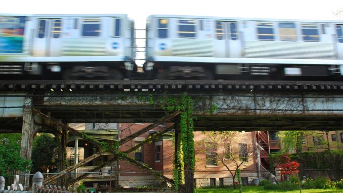 CTA train chicago