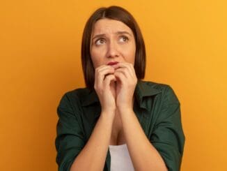 anxious woman near southport cooridor by lakeview in chicago needing CBT